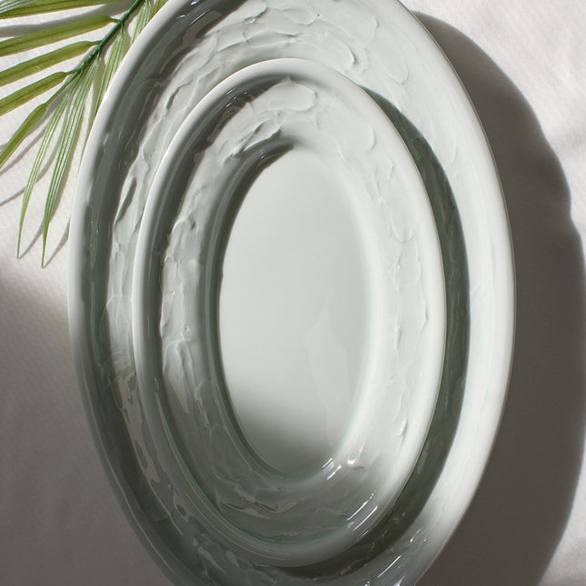 Sunlit Oval Plate (2 size)