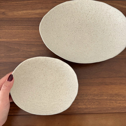 Cove Oval Bowl – Oat (2 size)