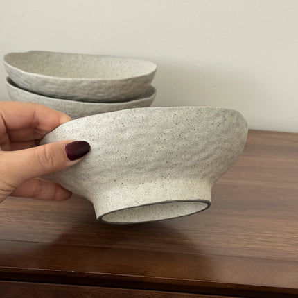 Cove Oval Bowl – Oat (2 size)